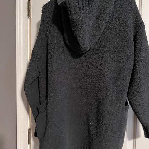 UGG NWT Gray cardigan and pants size S and XS/S - Picture 5 of 8